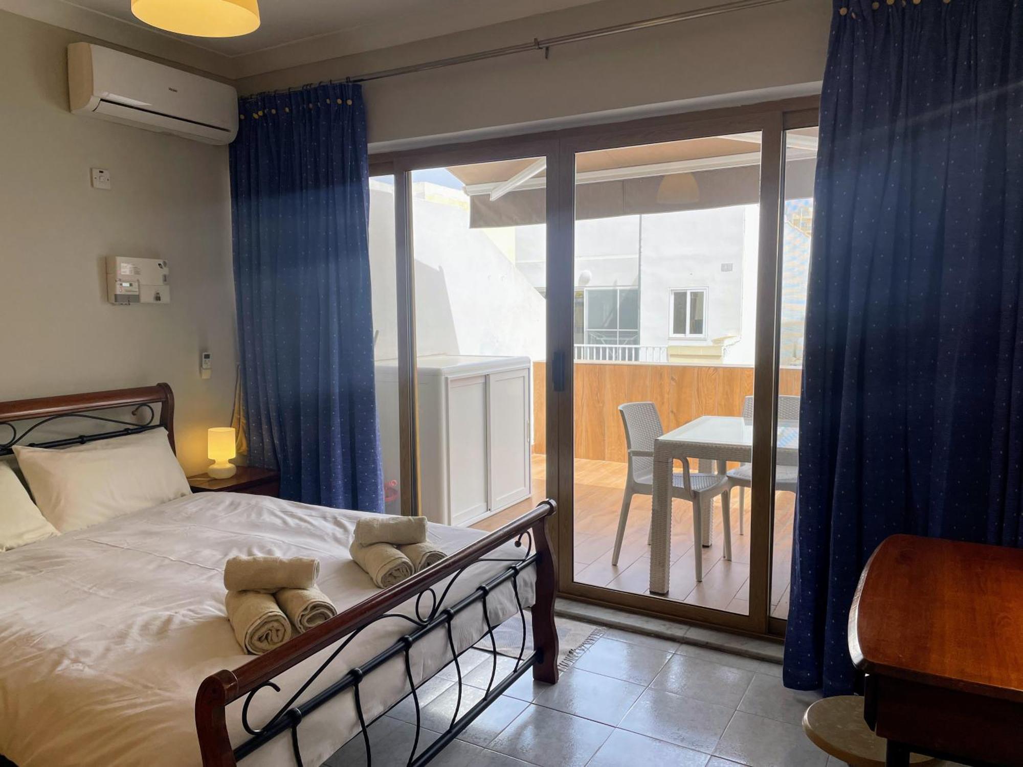 City Center Apartments Mellieha Bagian luar foto